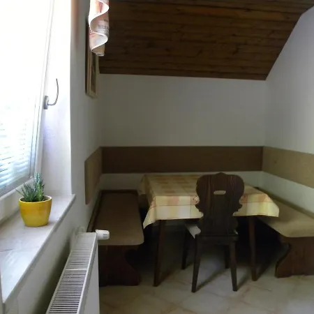 شقة Apartma Cvetek, Srednja Vas 133 بوينج