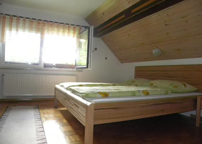 Apartma Cvetek, Srednja Vas 133 דירה